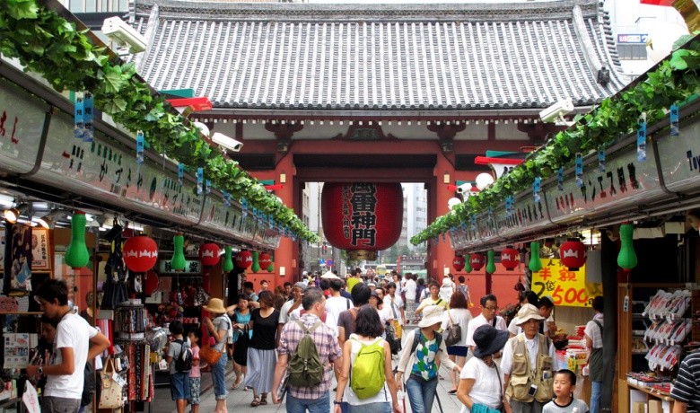 Αποτέλεσμα εικόνας για Foreign tourists spend more in Japan, thrilled by cultural events