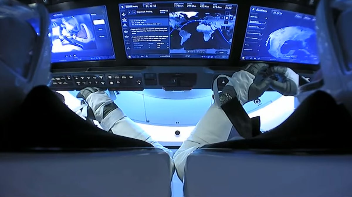 spacex cockpit touch screen