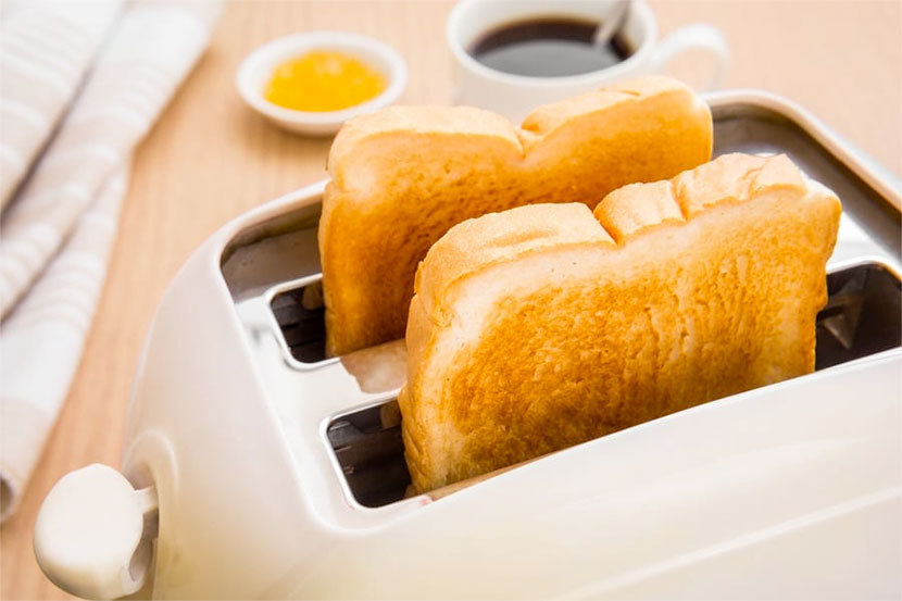 パンが焦げる課題を解決したトースターのデザイン