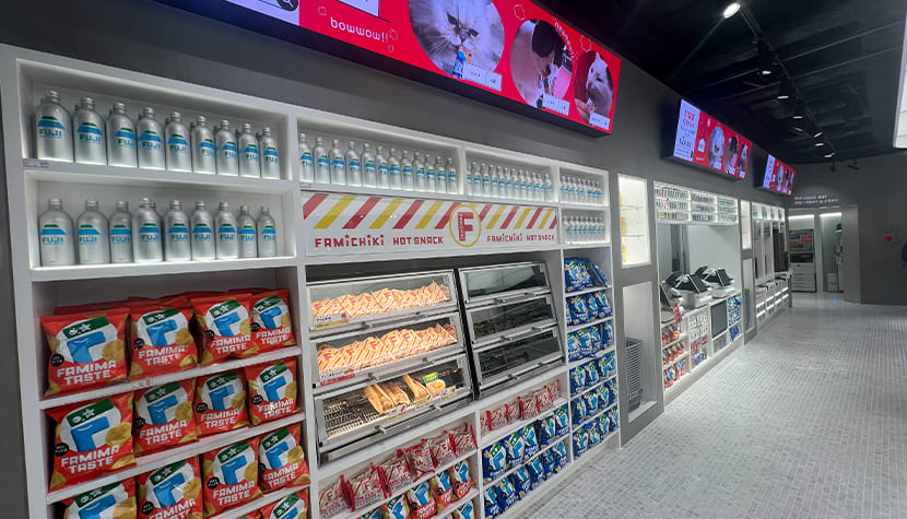 FamilyMart’s First Flagship Store-inside-1